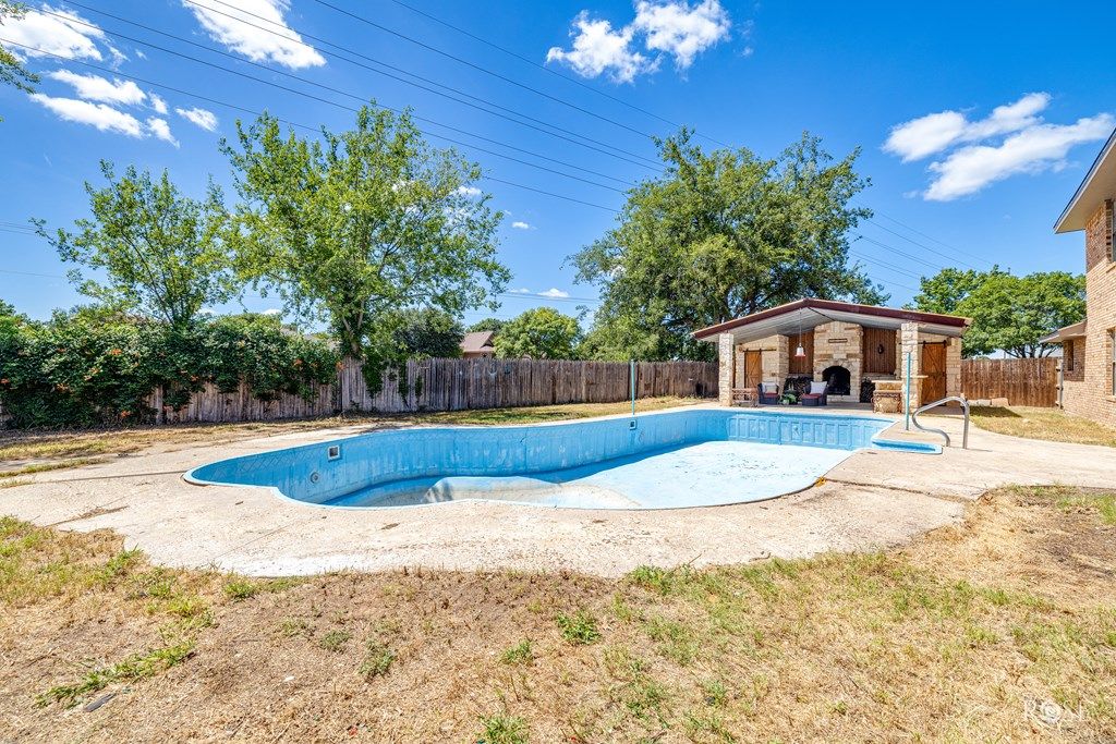 Image 43 of property listing at 6009 Equestrian Blvd, San Angelo, TX 76904