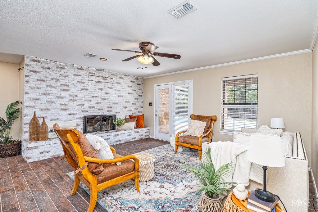 Image 7 of property listing at 6009 Equestrian Blvd, San Angelo, TX 76904