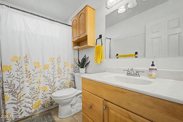 5539 W GARDEN Drive, Glendale, AZ 85304