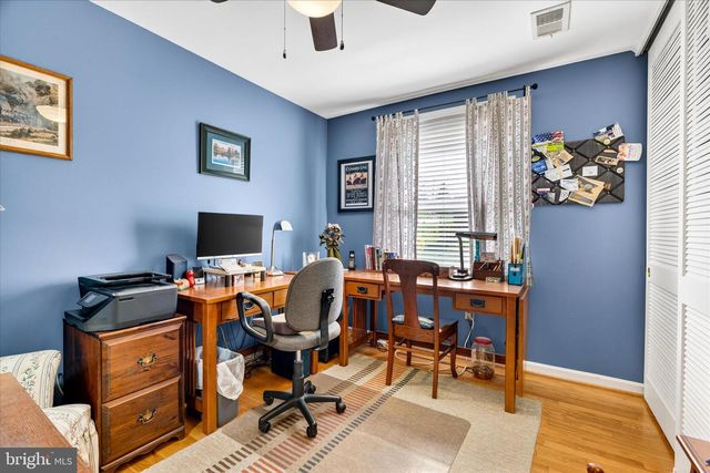 2 LOMBARDY DR, Middletown, MD 21769