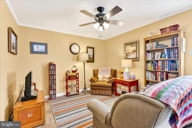 2 LOMBARDY DR, Middletown, MD 21769