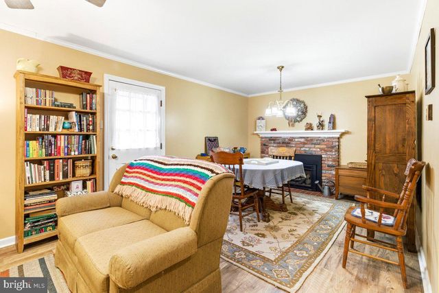 2 LOMBARDY DR, Middletown, MD 21769