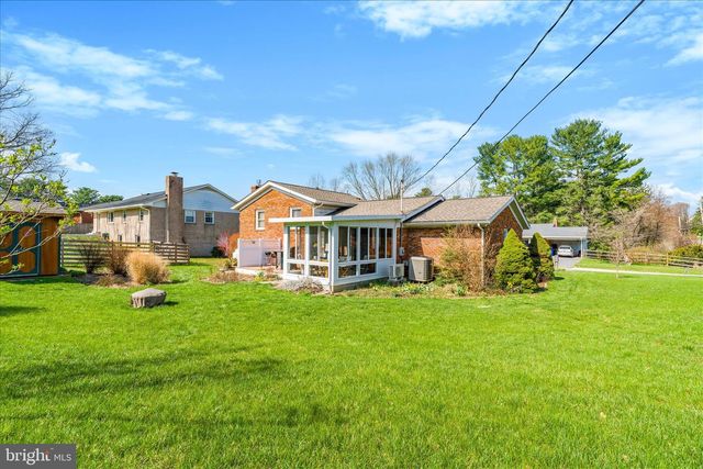 2 LOMBARDY DR, Middletown, MD 21769