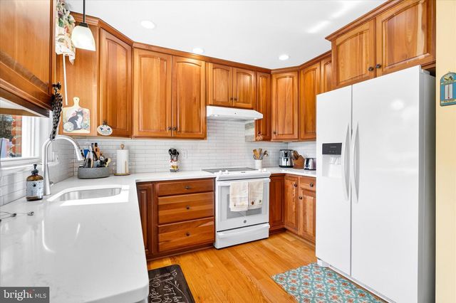 2 LOMBARDY DR, Middletown, MD 21769