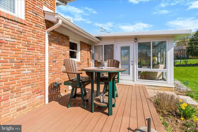 2 LOMBARDY DR, Middletown, MD 21769