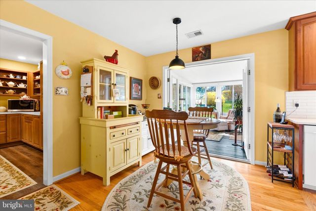 2 LOMBARDY DR, Middletown, MD 21769