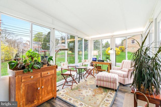 2 LOMBARDY DR, Middletown, MD 21769