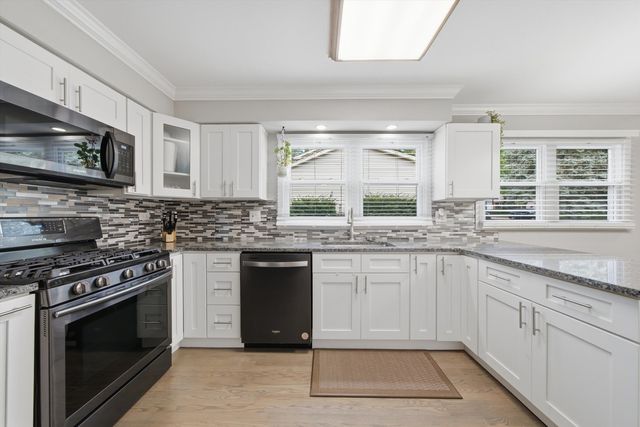 701 BAYBERRY Drive, Bartlett, IL 60103