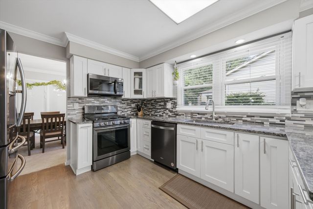 701 BAYBERRY Drive, Bartlett, IL 60103