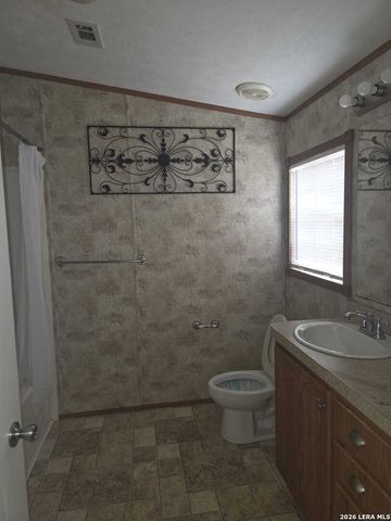 311 E Frio St, Dilley, TX 78017