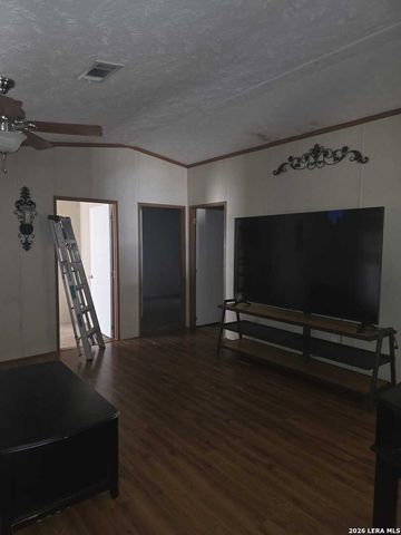 311 E Frio St, Dilley, TX 78017