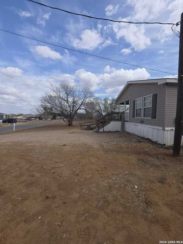 311 E Frio St, Dilley, TX 78017