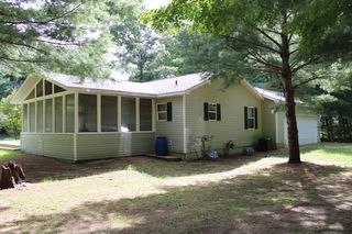 5892 S Carrigan Drive, Newaygo, MI 49337