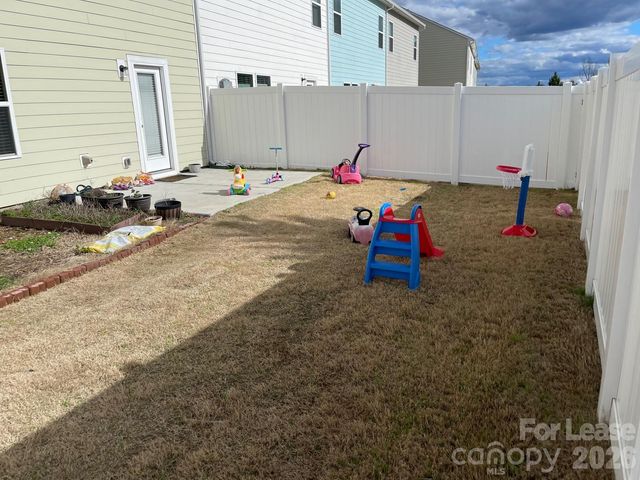 8550 River Ridge Drive, Charlotte, NC 28213