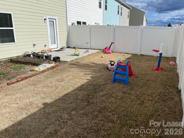 8550 River Ridge Drive, Charlotte, NC 28213