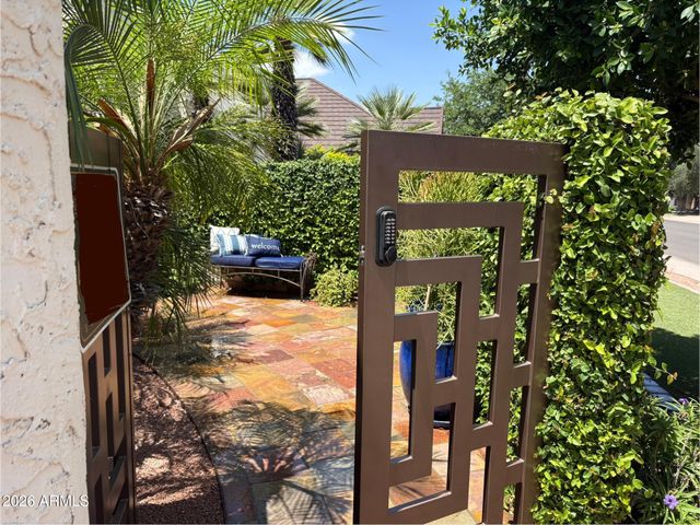 943 E Eveningstar Lane, Tempe, AZ 85283