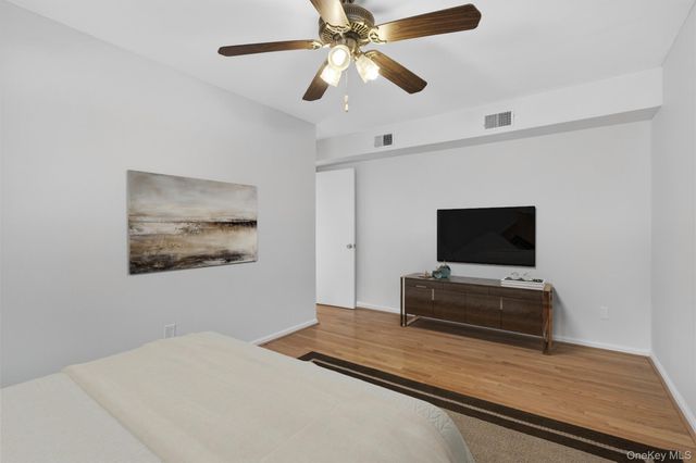 276 Temple Hill Road 2203, New Windsor, NY 12553