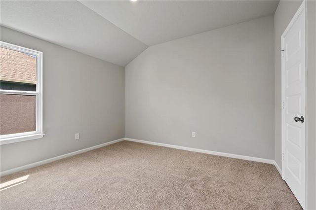 705 SW 6th Terrace, Oak Grove, MO 64075