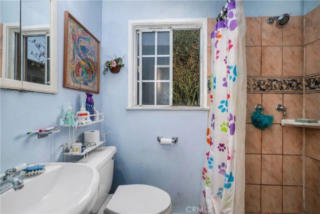 6771 California, Long Beach, CA 90805