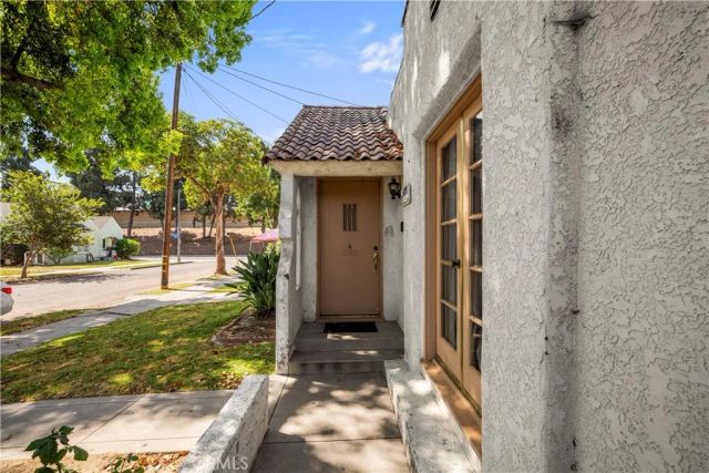 6771 California, Long Beach, CA 90805