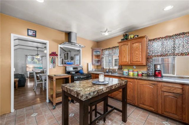 6771 California, Long Beach, CA 90805