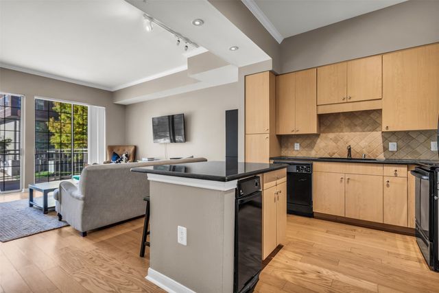 3225 Turtle Creek Boulevard 10, Dallas, TX 75219