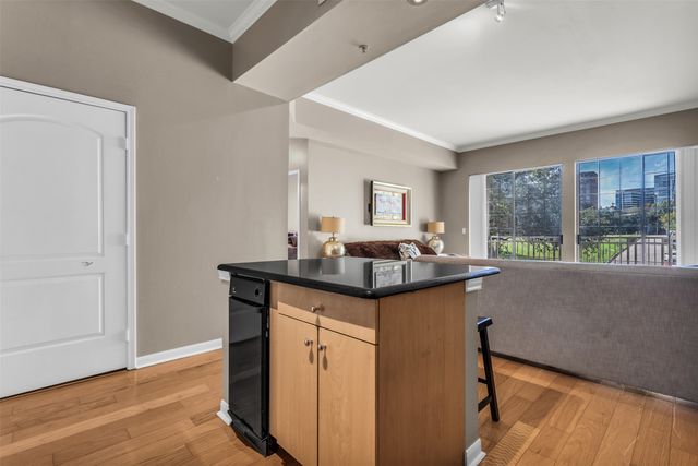 3225 Turtle Creek Boulevard 10, Dallas, TX 75219