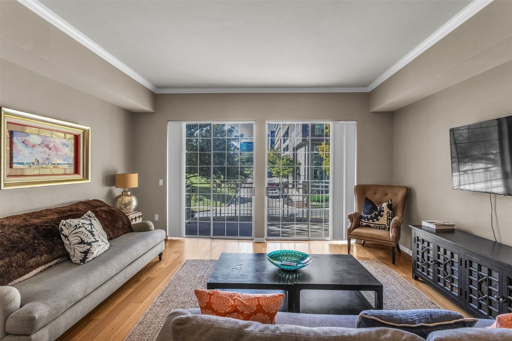 3225 Turtle Creek Boulevard 10, Dallas, TX 75219