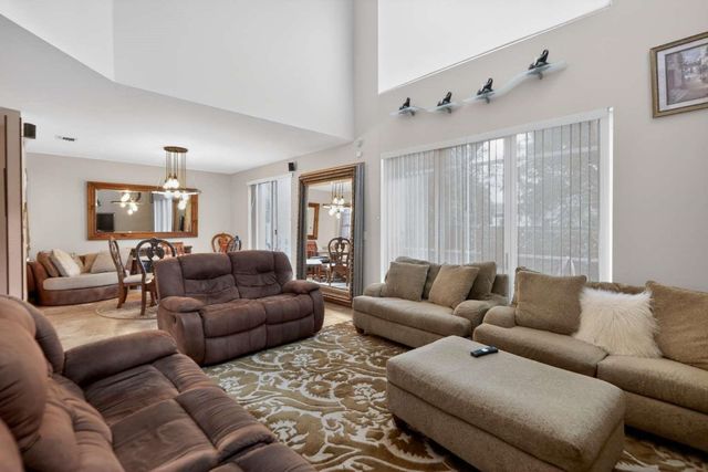 15158 SW 49th Street, Davie, FL 33331