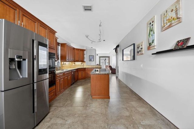 15158 SW 49th Street, Davie, FL 33331