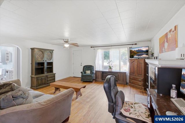 4198 Market St NE, Salem, OR 97301
