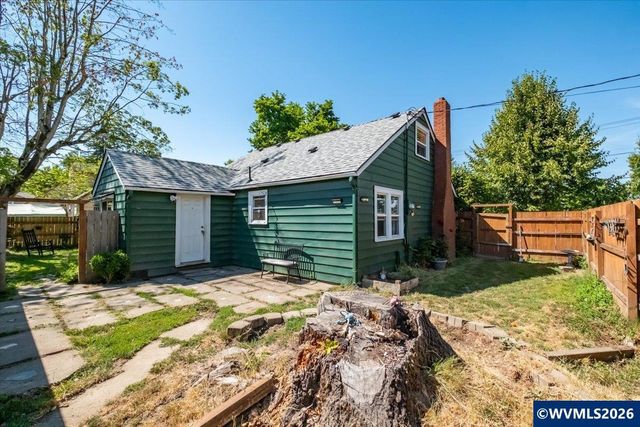 4198 Market St NE, Salem, OR 97301