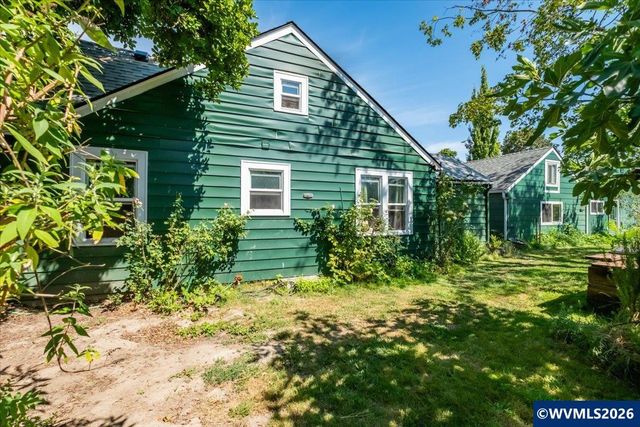 4198 Market St NE, Salem, OR 97301
