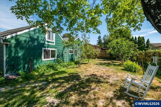 4198 Market St NE, Salem, OR 97301