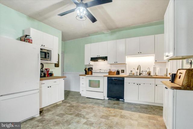 338 E PARK ST, Elizabethtown, PA 17022