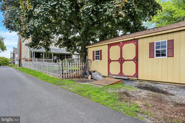 338 E PARK ST, Elizabethtown, PA 17022