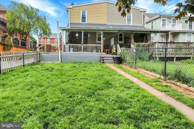 338 E PARK ST, Elizabethtown, PA 17022
