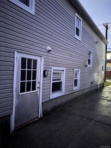 62 Warwick Road 2, Island Park, NY 11558