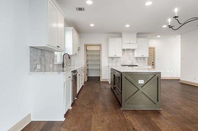 7636 Trailridge Drive, Fort Worth, TX 76179