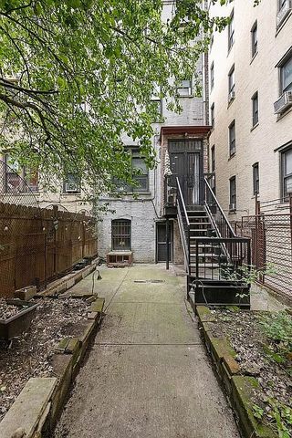 549 W 187th Street, New York City, NY 10033