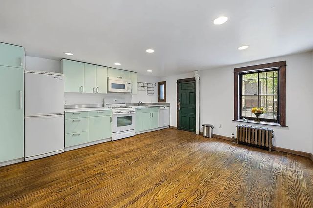 549 W 187th Street, New York City, NY 10033