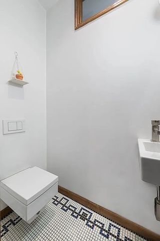 549 W 187th Street, New York City, NY 10033