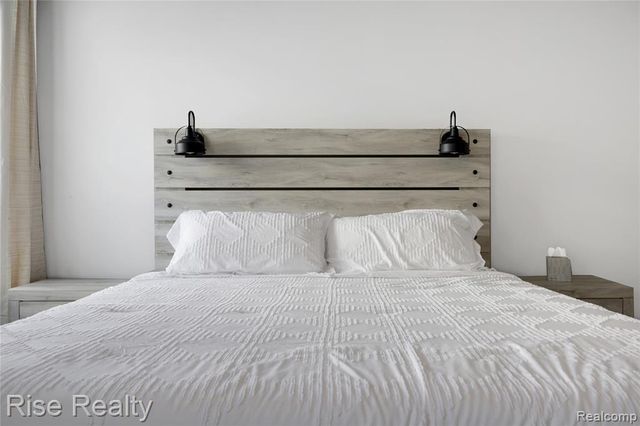 2027 Stillwater Drive, Davison, MI 48423