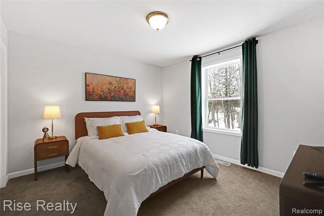 2027 Stillwater Drive, Davison, MI 48423