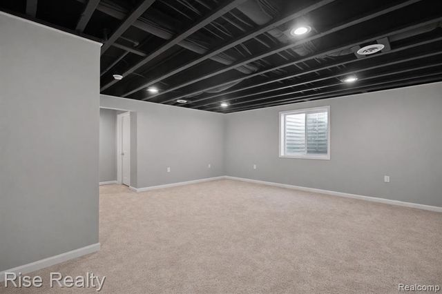 2027 Stillwater Drive, Davison, MI 48423