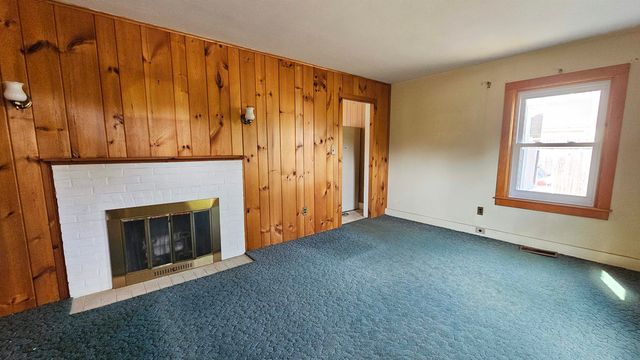 49 Clark Avenue, Brattleboro, VT 05301