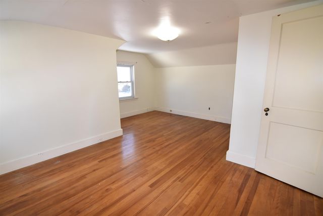 49 Clark Avenue, Brattleboro, VT 05301