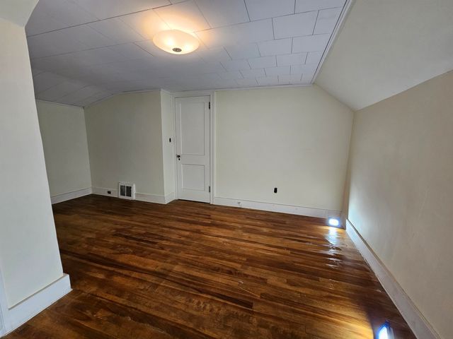 49 Clark Avenue, Brattleboro, VT 05301