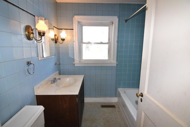 49 Clark Avenue, Brattleboro, VT 05301