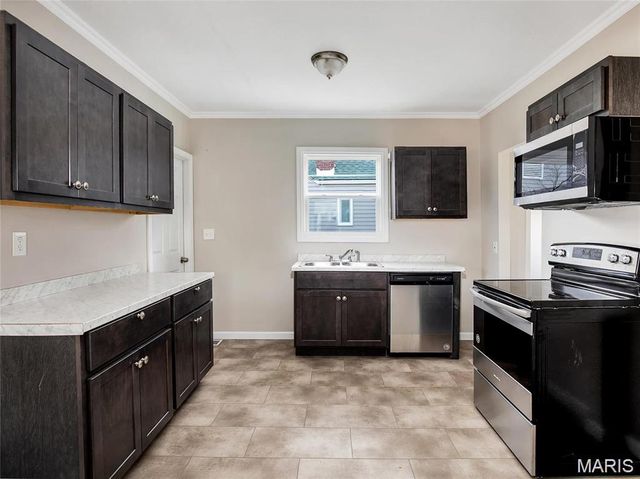 629 Decatur Street, St Charles, MO 63301